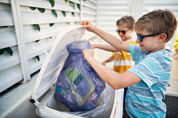 Best Construction Debris Removal  in Mansfield, OH